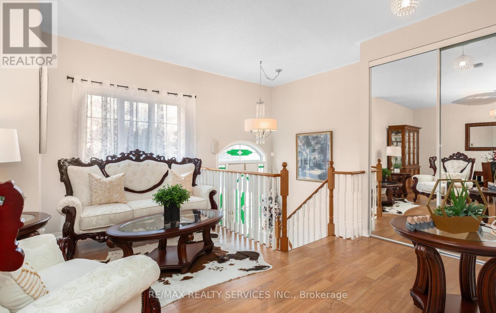 836 Avocado Crescent, Mississauga, ON - Indoor