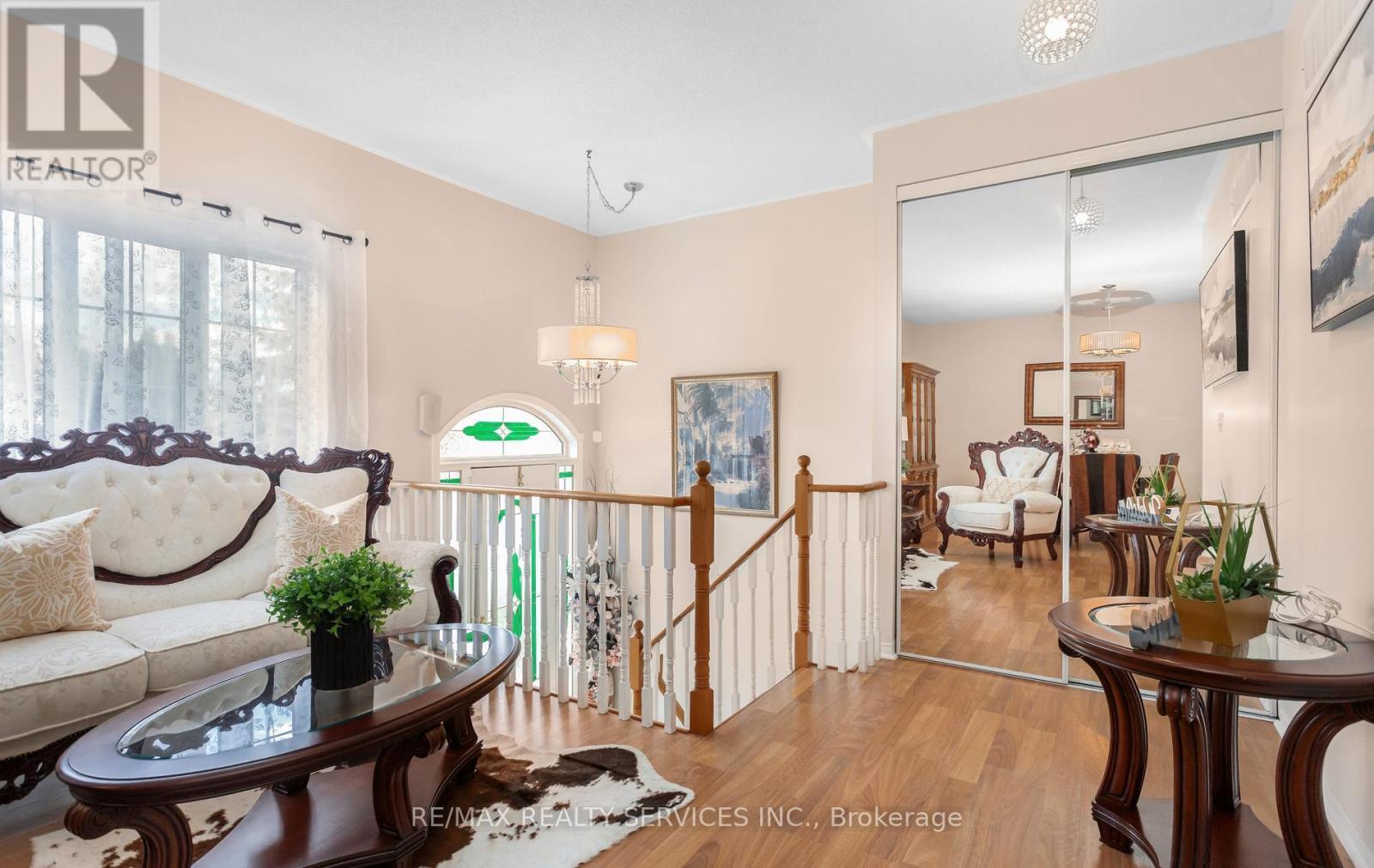 836 Avocado Crescent, Mississauga, ON - Indoor Photo Showing Other Room