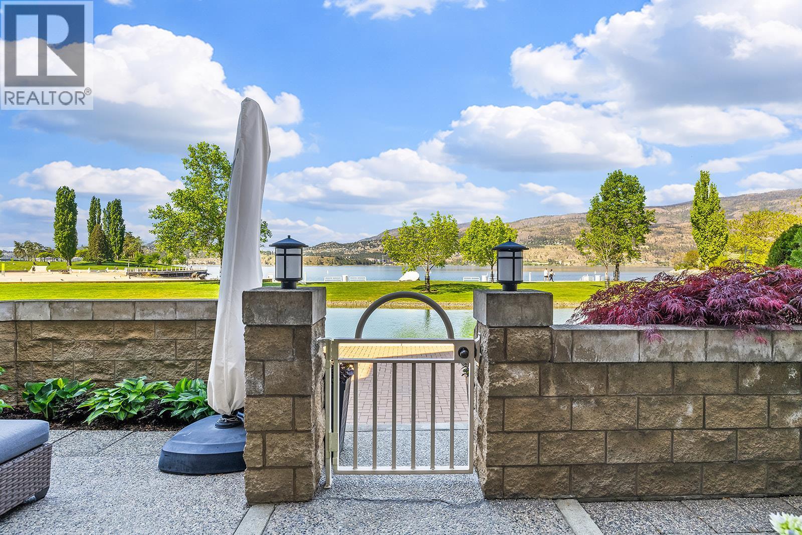 1156 Sunset Drive Unit# 123, Kelowna, BC - Outdoor