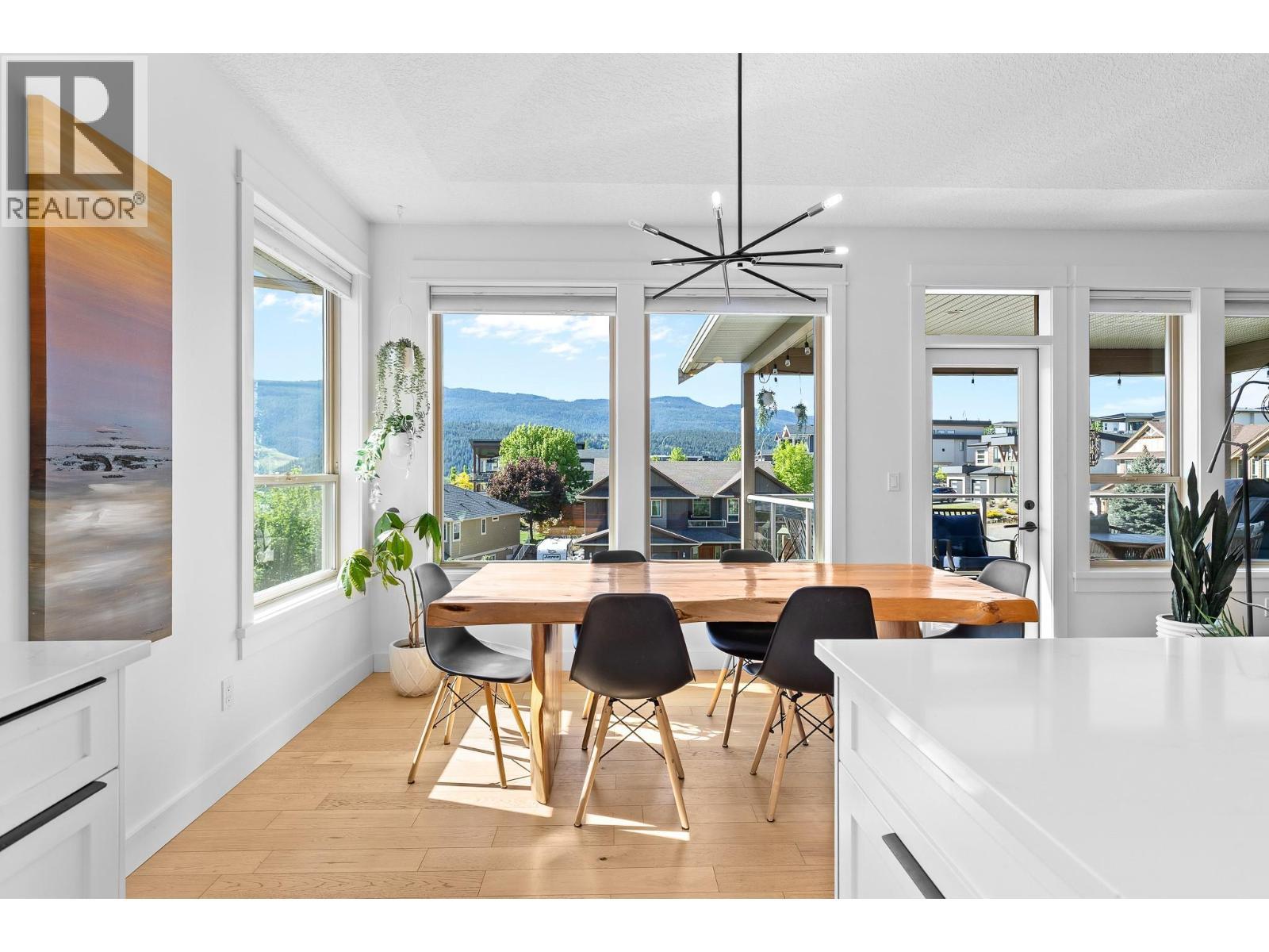 514 Mt. Tanner Place, Coldstream, BC - Indoor Photo Showing Dining Room
