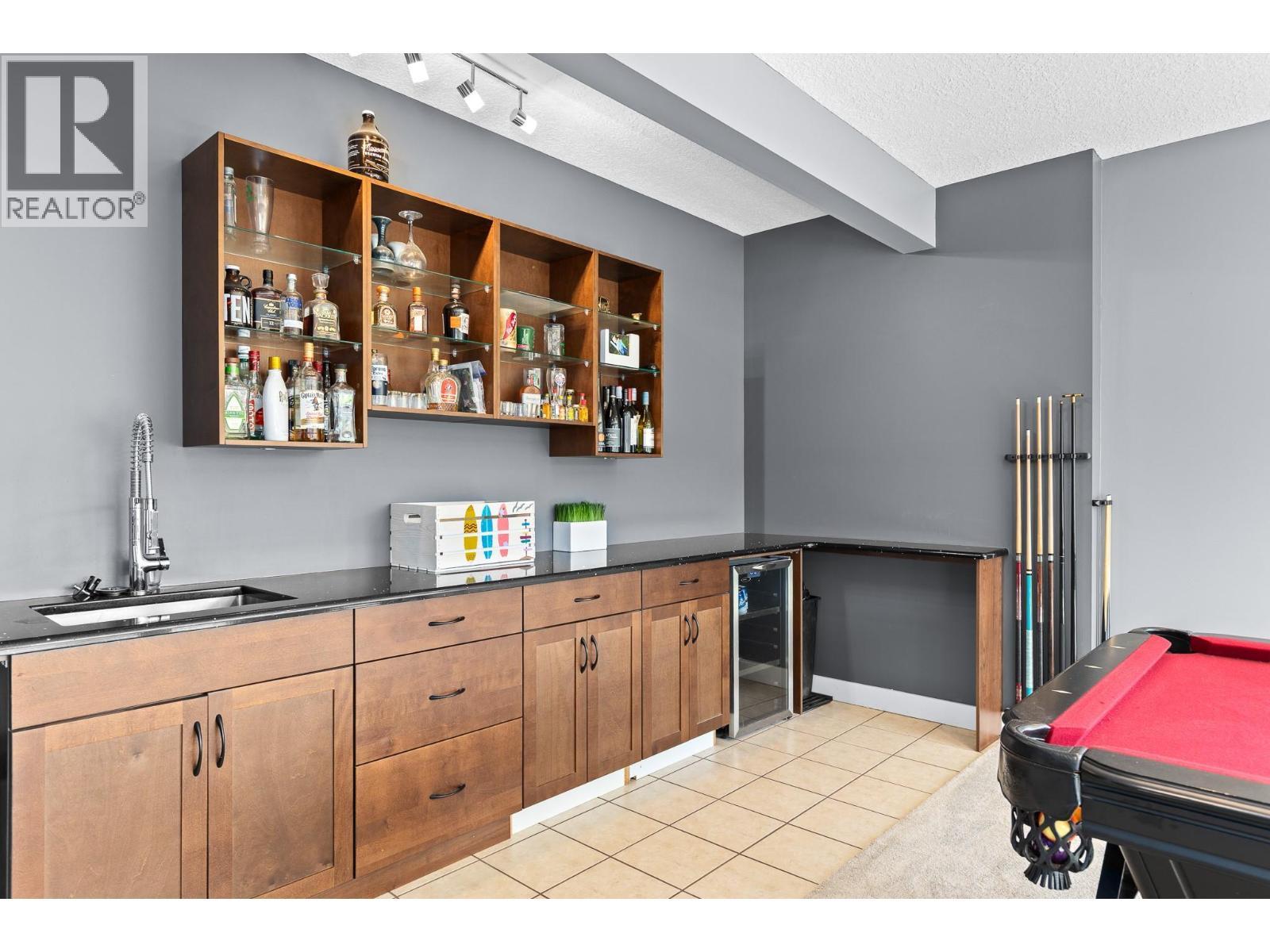 514 Mt. Tanner Place, Coldstream, BC - Indoor Photo Showing Other Room