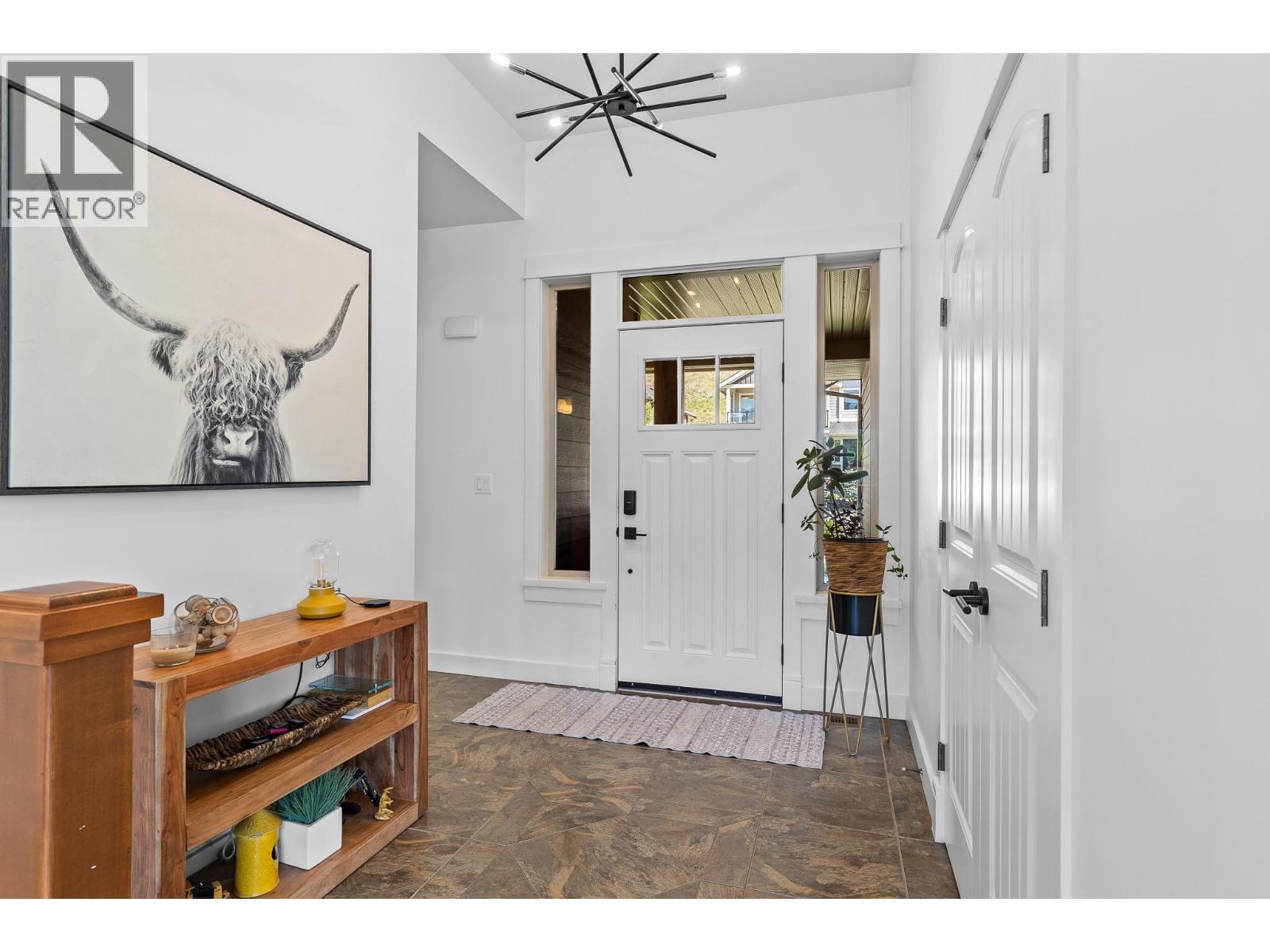 514 Mt. Tanner Place, Coldstream, BC - Indoor Photo Showing Other Room