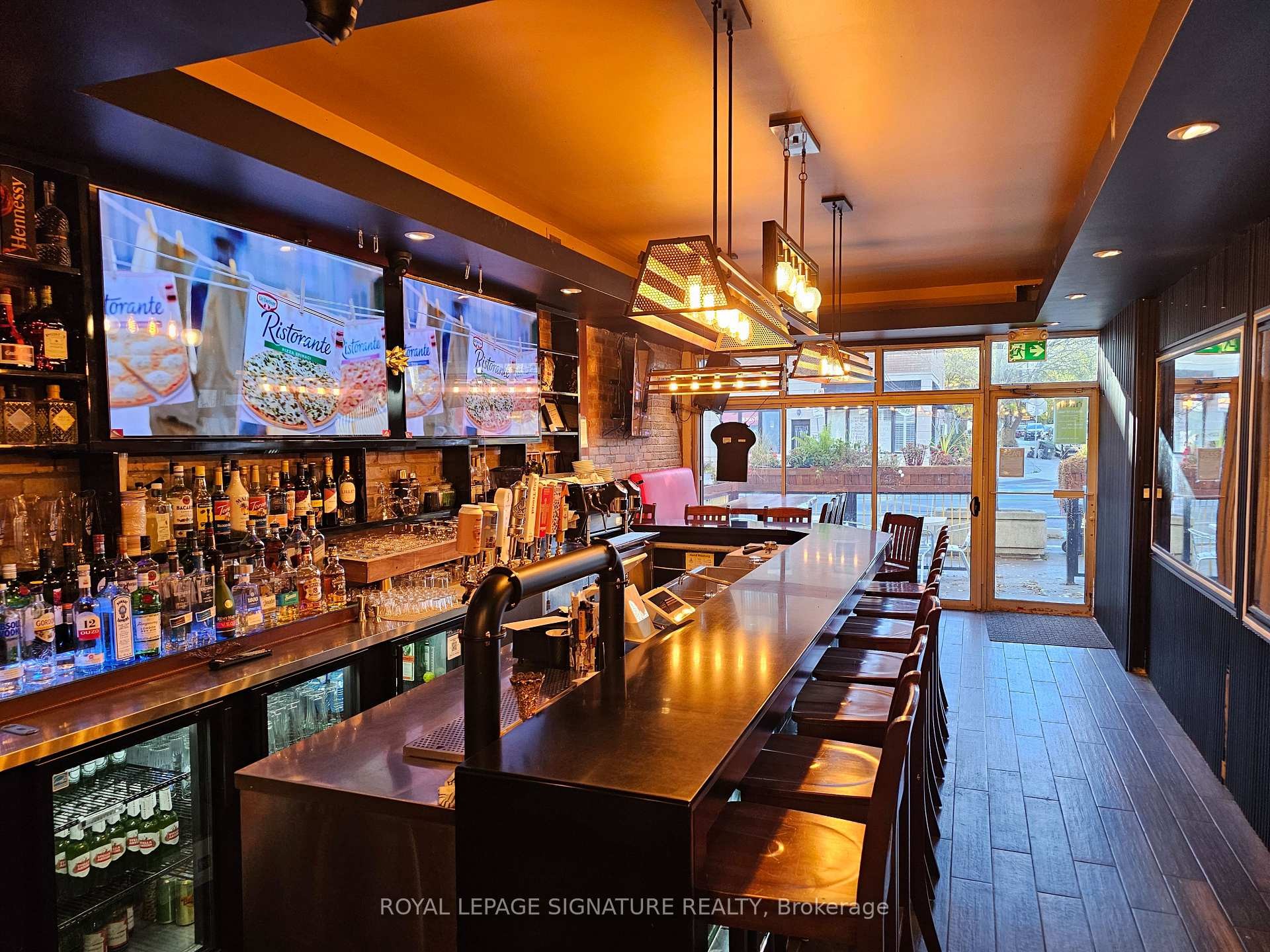 1236 Danforth Avenue, Toronto, ON