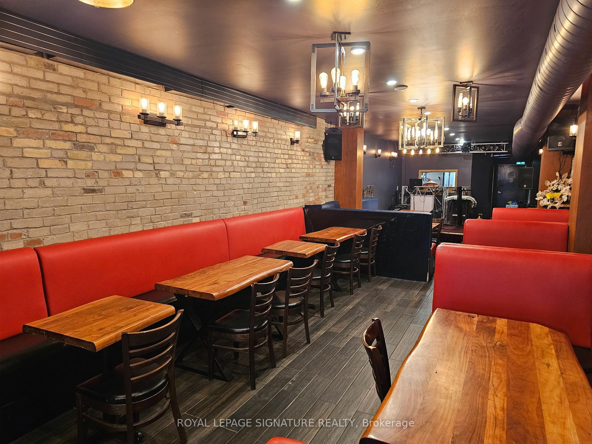 1236 Danforth Avenue, Toronto, ON