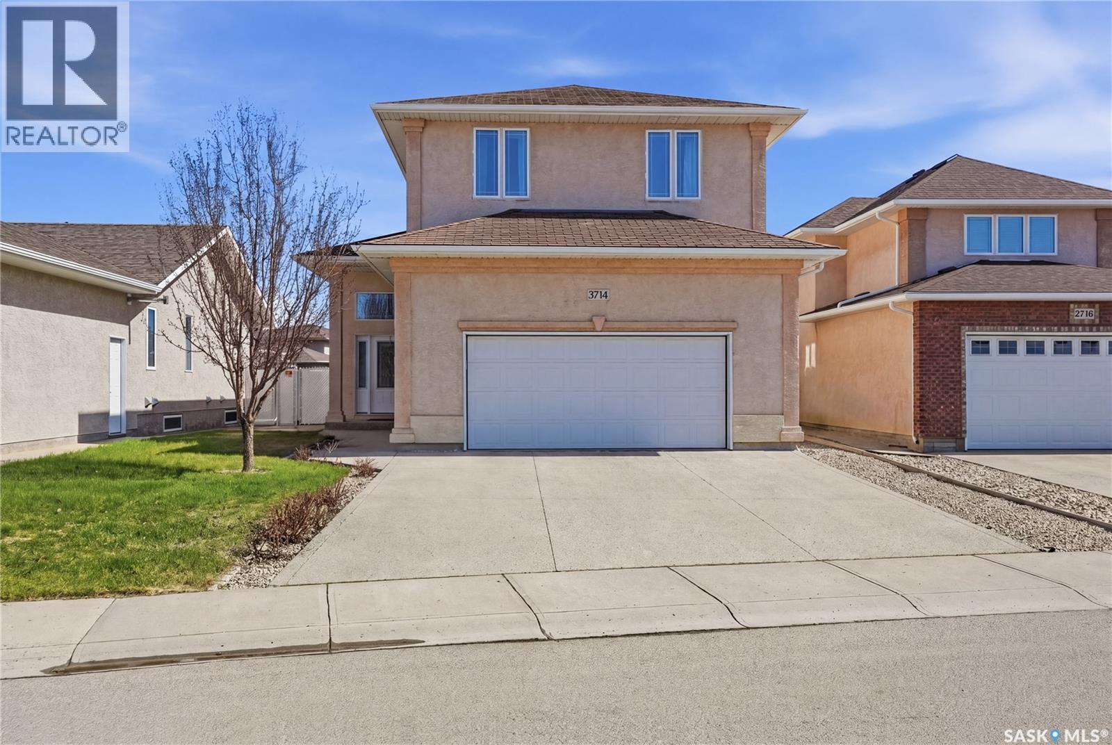 3714 Sandringham Road E, Regina, SK - Outdoor