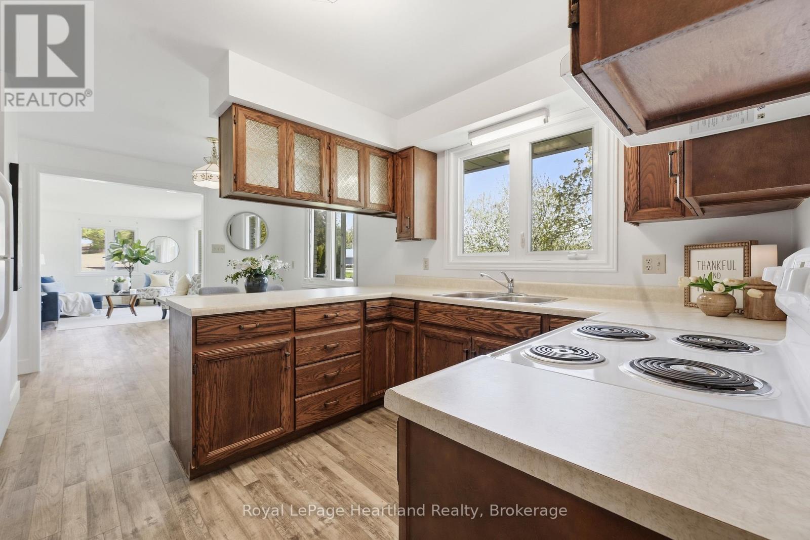 80157 Sharpes Creek Line, Central Huron (Goderich), ON - Indoor Photo Showing Kitchen With Double Sink