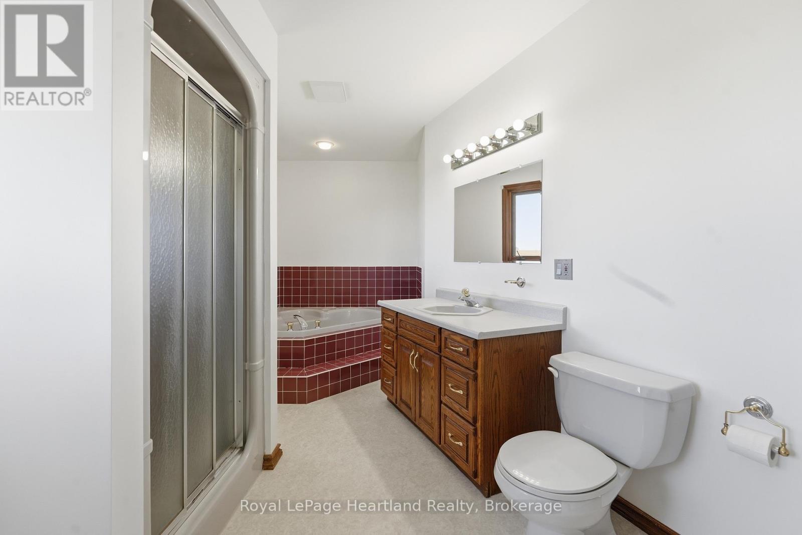 80157 Sharpes Creek Line, Central Huron (Goderich), ON - Indoor Photo Showing Bathroom