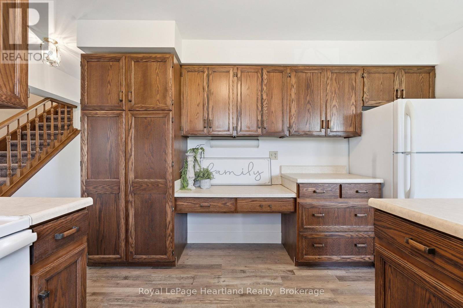 80157 Sharpes Creek Line, Central Huron (Goderich), ON - Indoor Photo Showing Kitchen