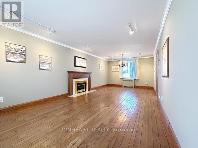 1475 Garnet Avenue, Mississauga, ON - Indoor With Fireplace