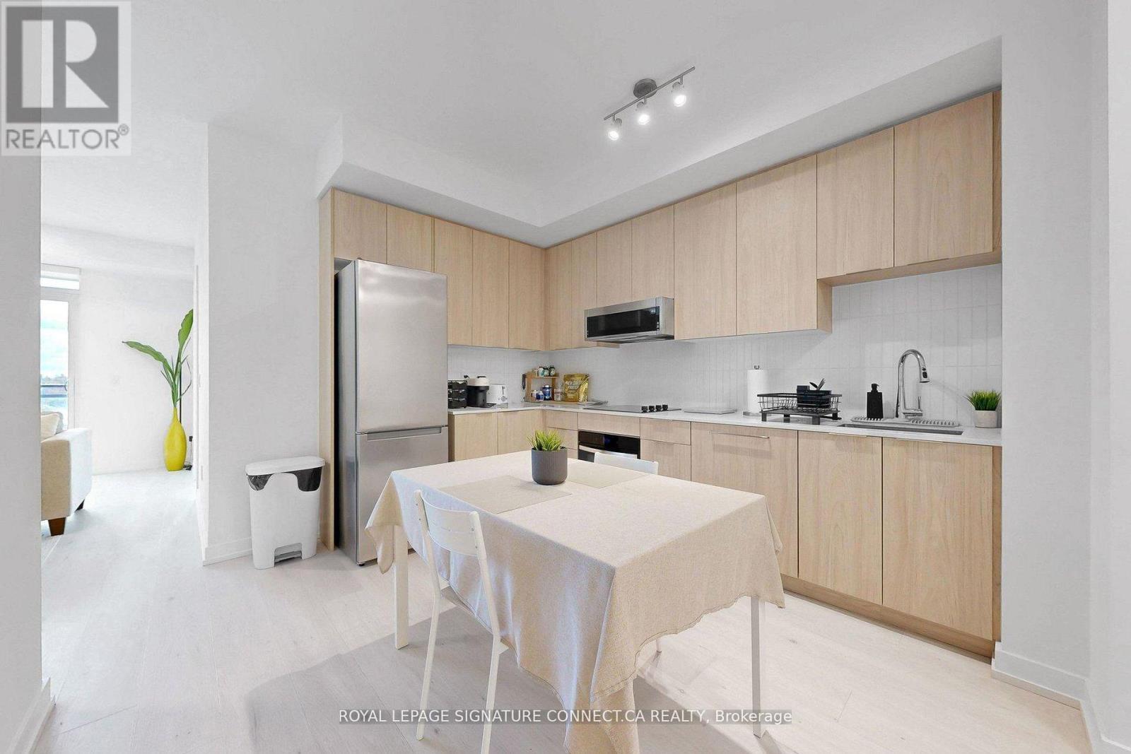 509 - 2501 Saw Whet Boulevard, Oakville, ON - Indoor Photo Showing Kitchen