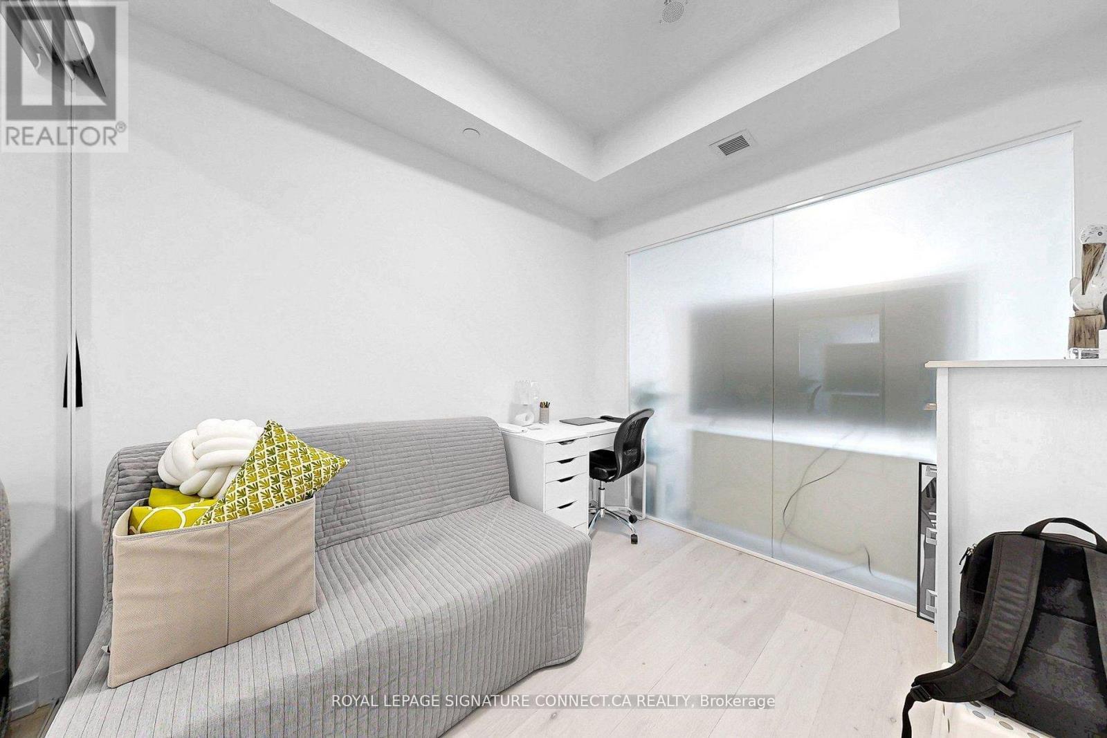509 - 2501 Saw Whet Boulevard, Oakville, ON - Indoor