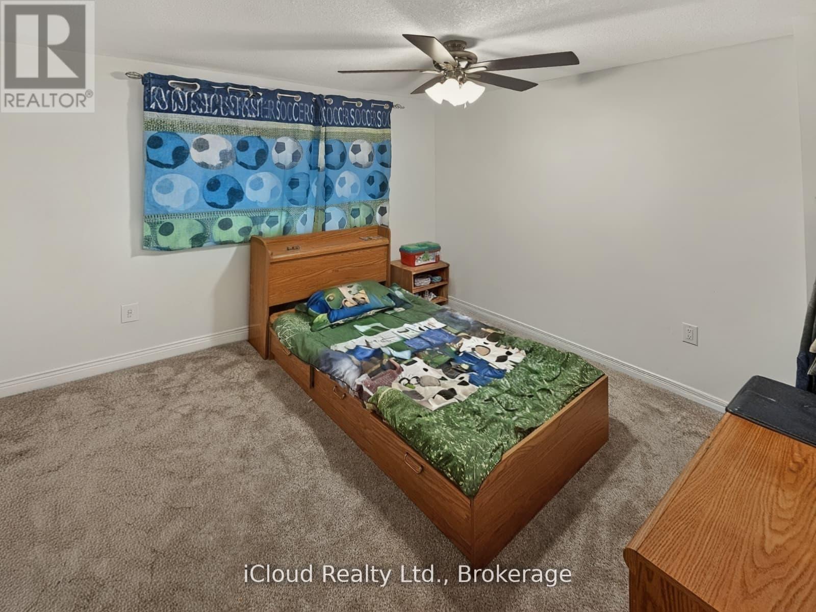 458 Misty Crescent, Kitchener, ON - Indoor Photo Showing Bedroom