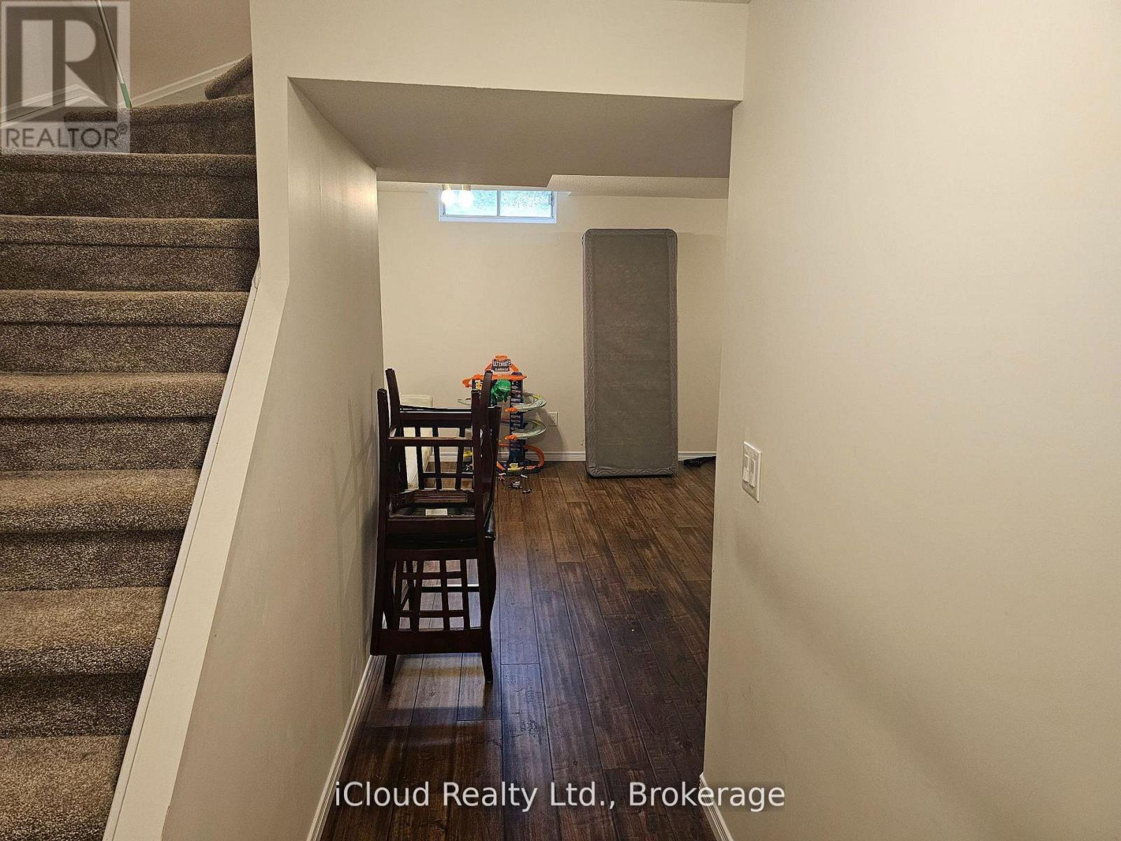 458 Misty Crescent, Kitchener, ON - Indoor Photo Showing Other Room