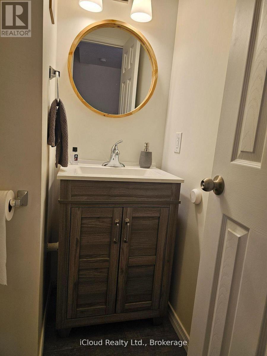 458 Misty Crescent, Kitchener, ON - Indoor Photo Showing Bathroom