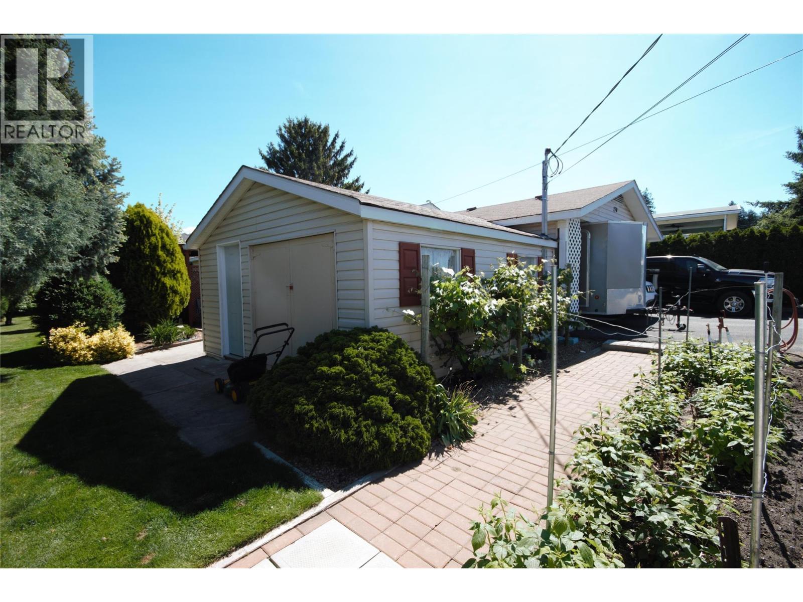 270 Road 2, Oliver, BC