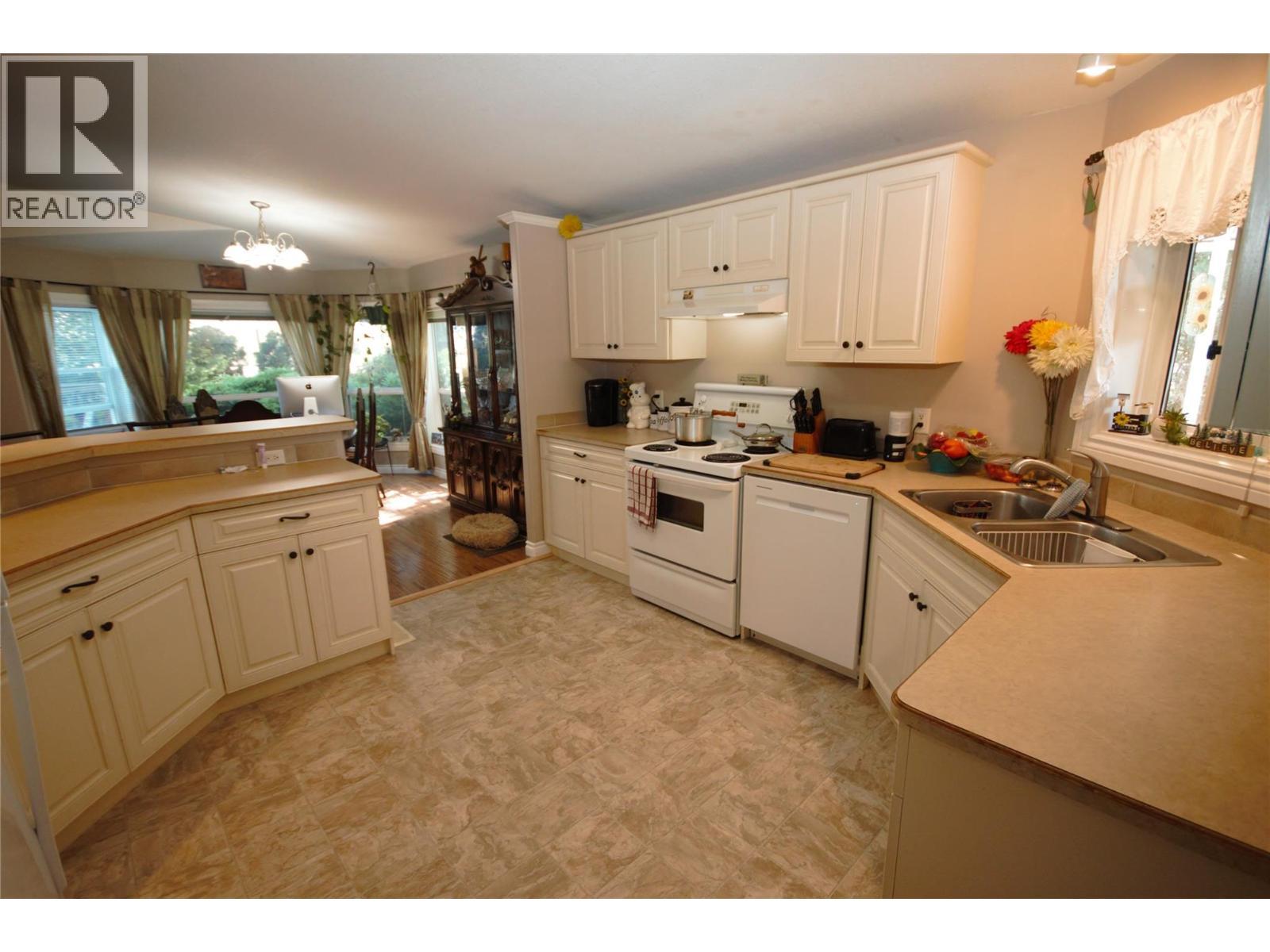 270 Road 2, Oliver, BC