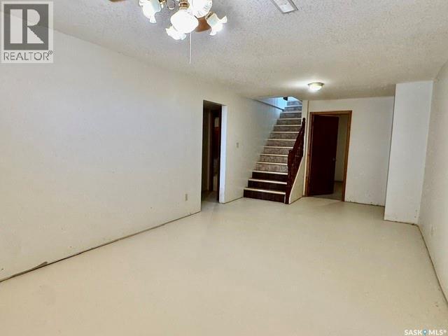 208 2Nd Street Ne, Watson, SK - Indoor Photo Showing Other Room