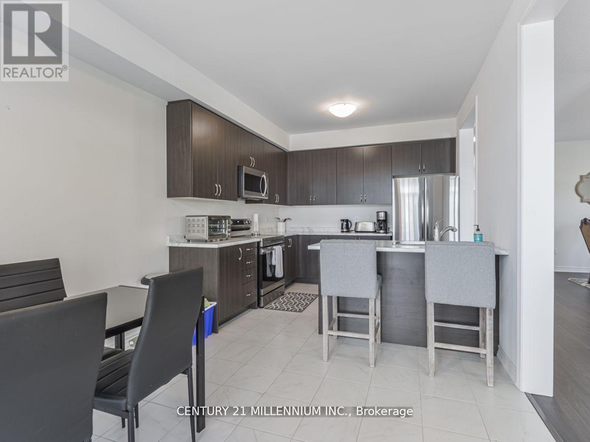 2240 Grainger Loop, Innisfil, ON - Indoor