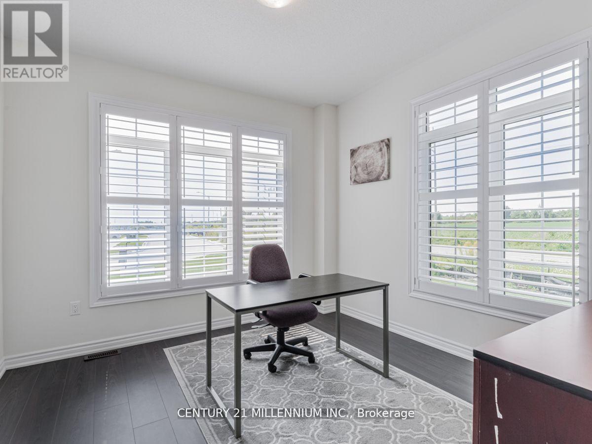 2240 Grainger Loop, Innisfil, ON - Indoor Photo Showing Office