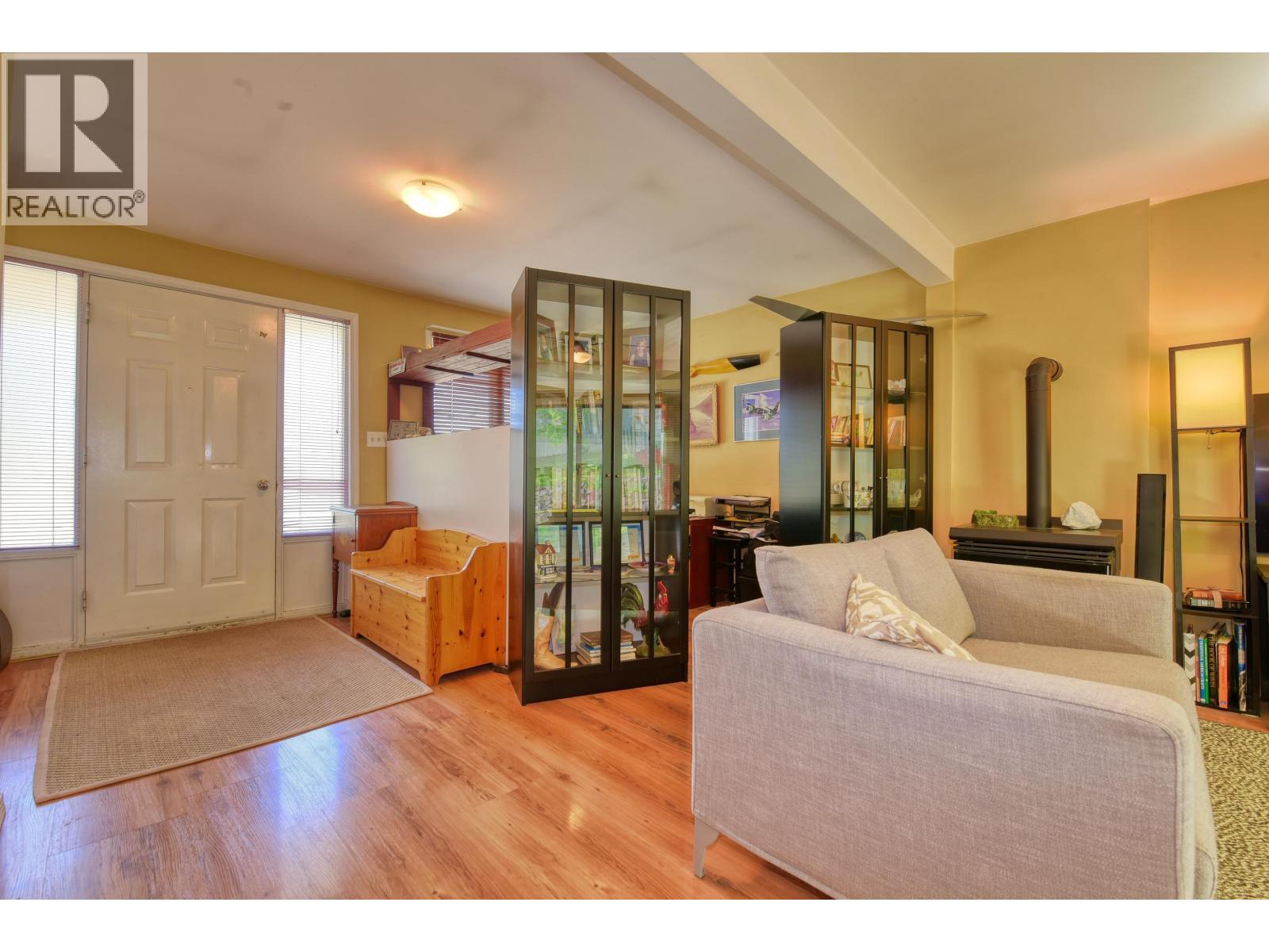 8 Windmill Crescent, Williams Lake, BC - Indoor Photo Showing Living Room