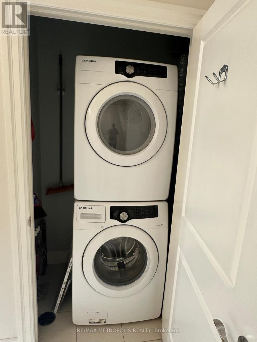 110 - 25 Concession Street, Cambridge, ON - Indoor Photo Showing Laundry Room