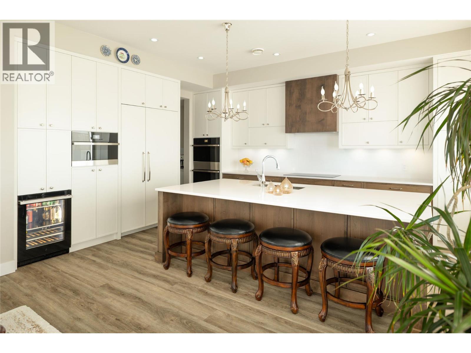 274 Summer Wood Drive, Kelowna, BC - Indoor Photo Showing Other Room