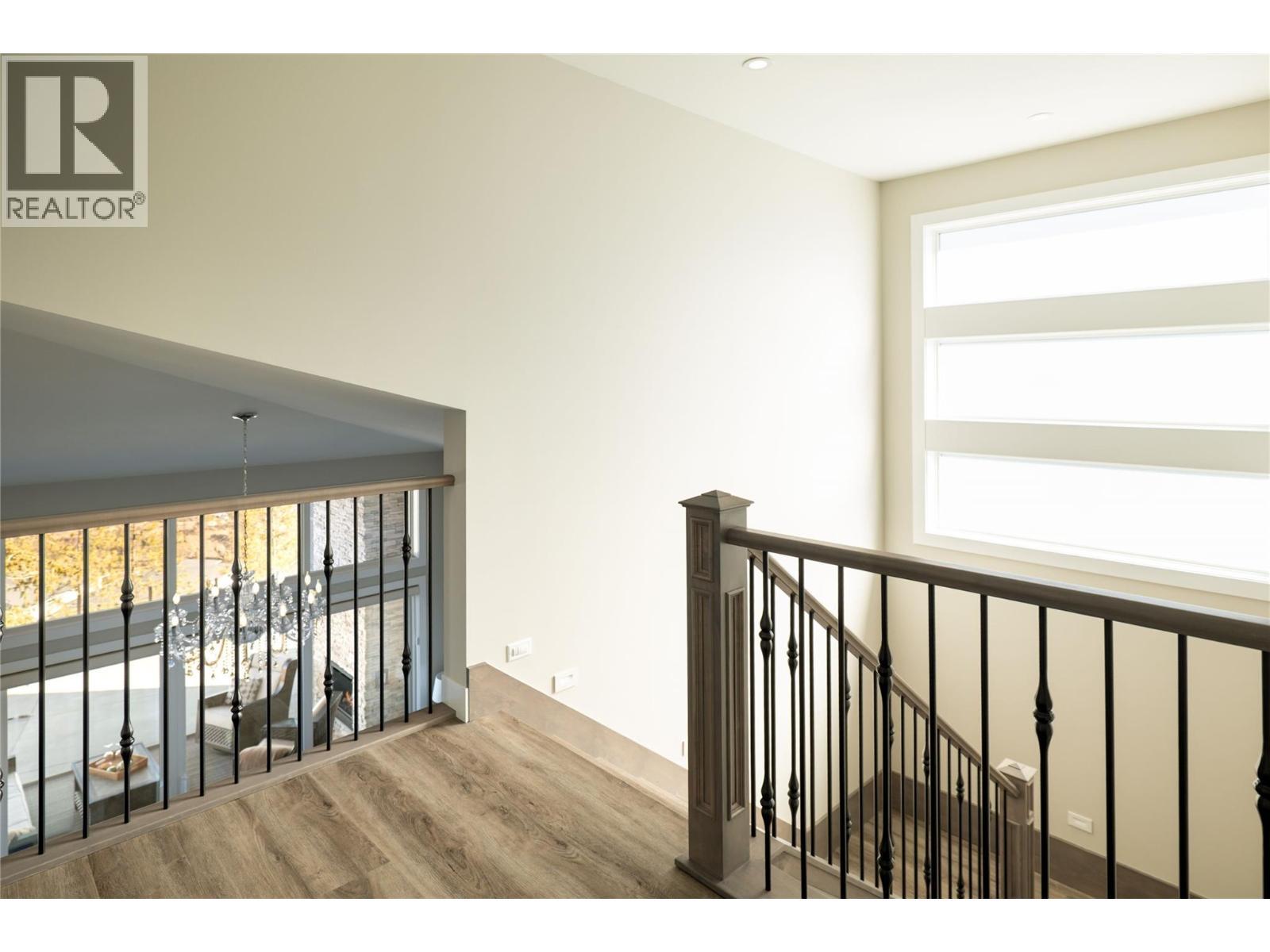 274 Summer Wood Drive, Kelowna, BC - Indoor Photo Showing Other Room