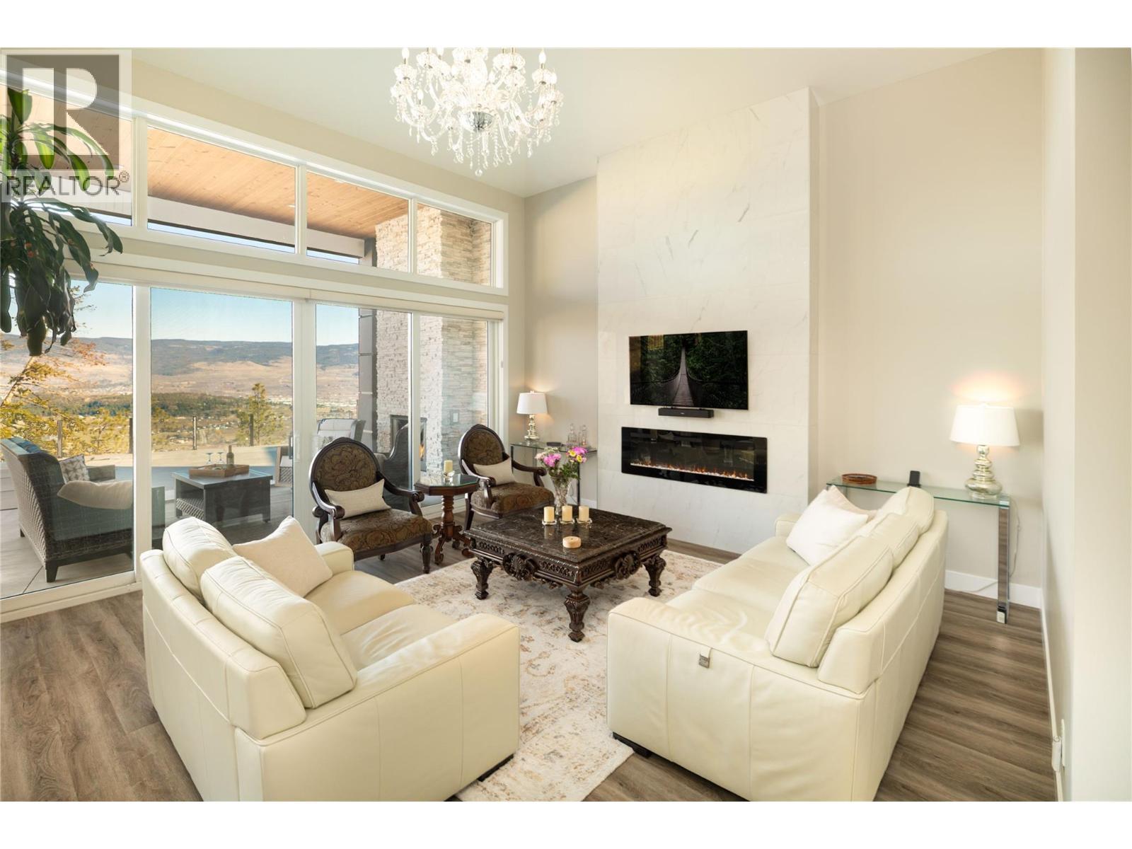 274 Summer Wood Drive, Kelowna, BC - Indoor Photo Showing Living Room With Fireplace