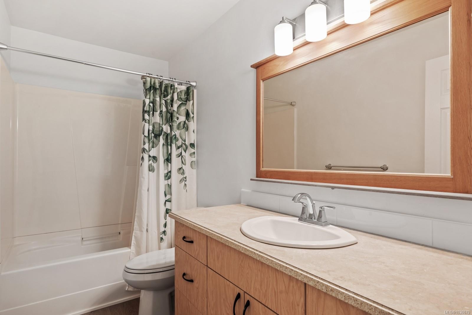 384 Cortez Cres, Comox, BC