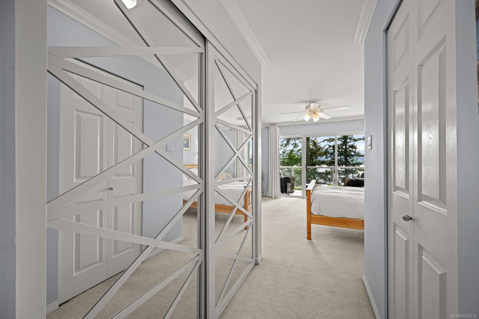 202-2275 Comox Ave, Comox, BC - Indoor Photo Showing Other Room