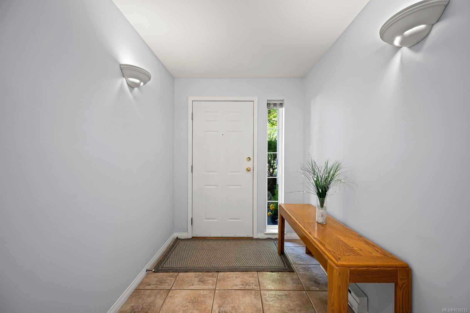202-2275 Comox Ave, Comox, BC - Indoor Photo Showing Other Room