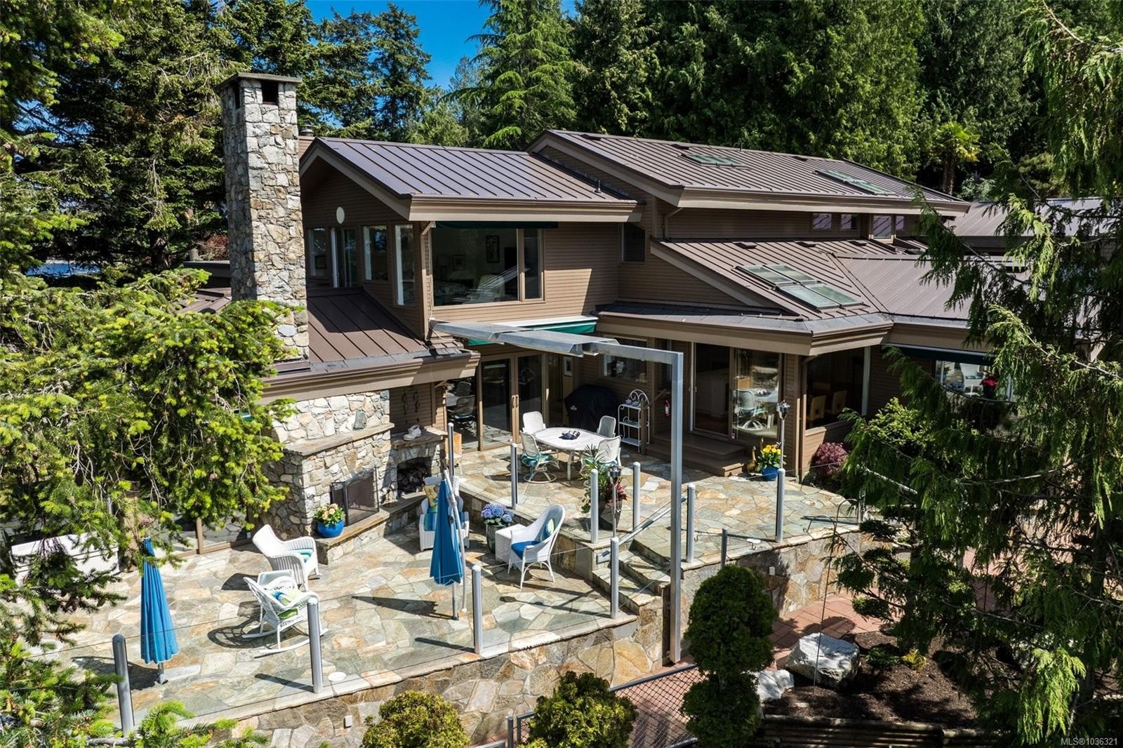 960 Lands End End, North Saanich, BC