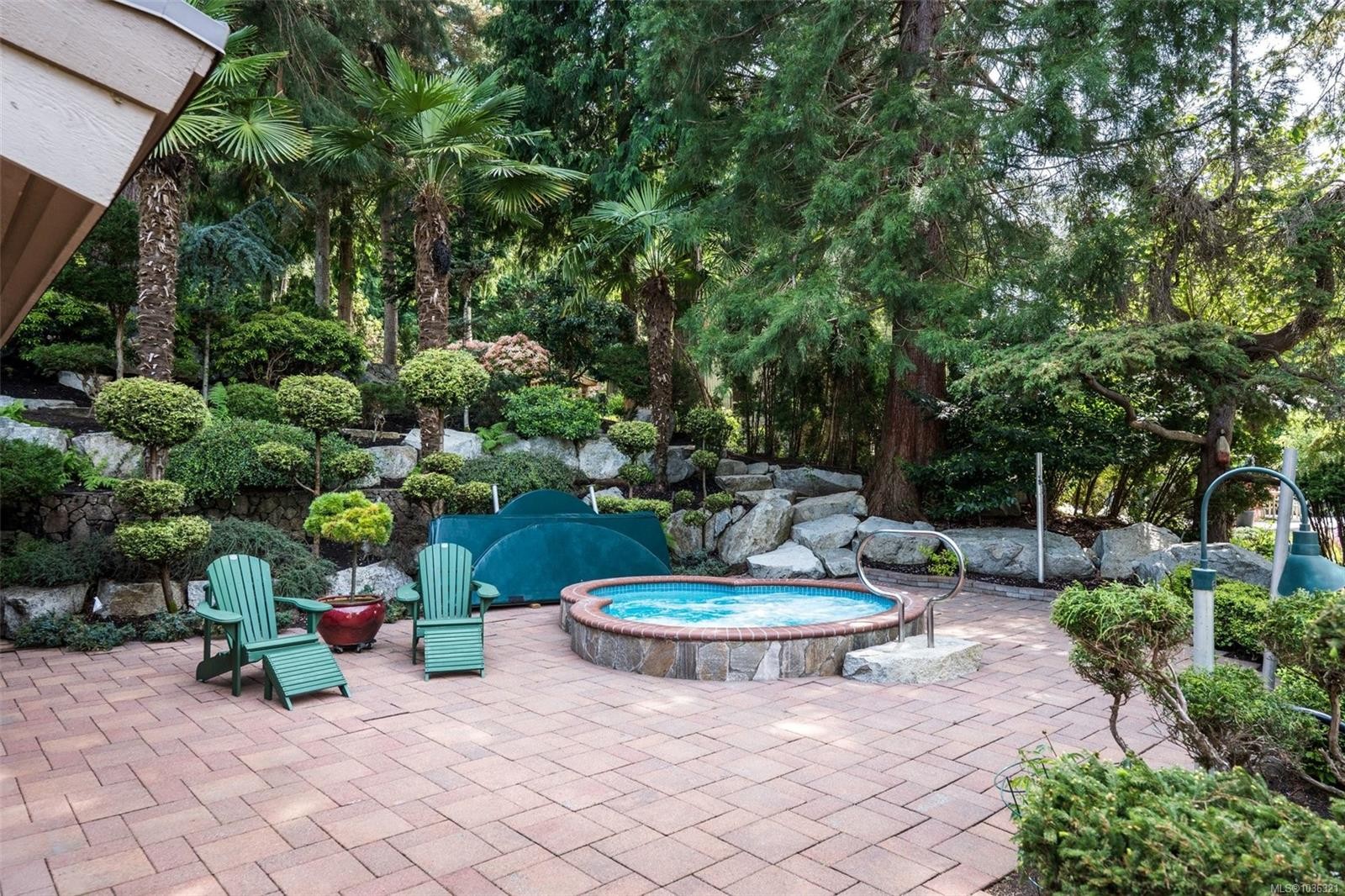 960 Lands End End, North Saanich, BC