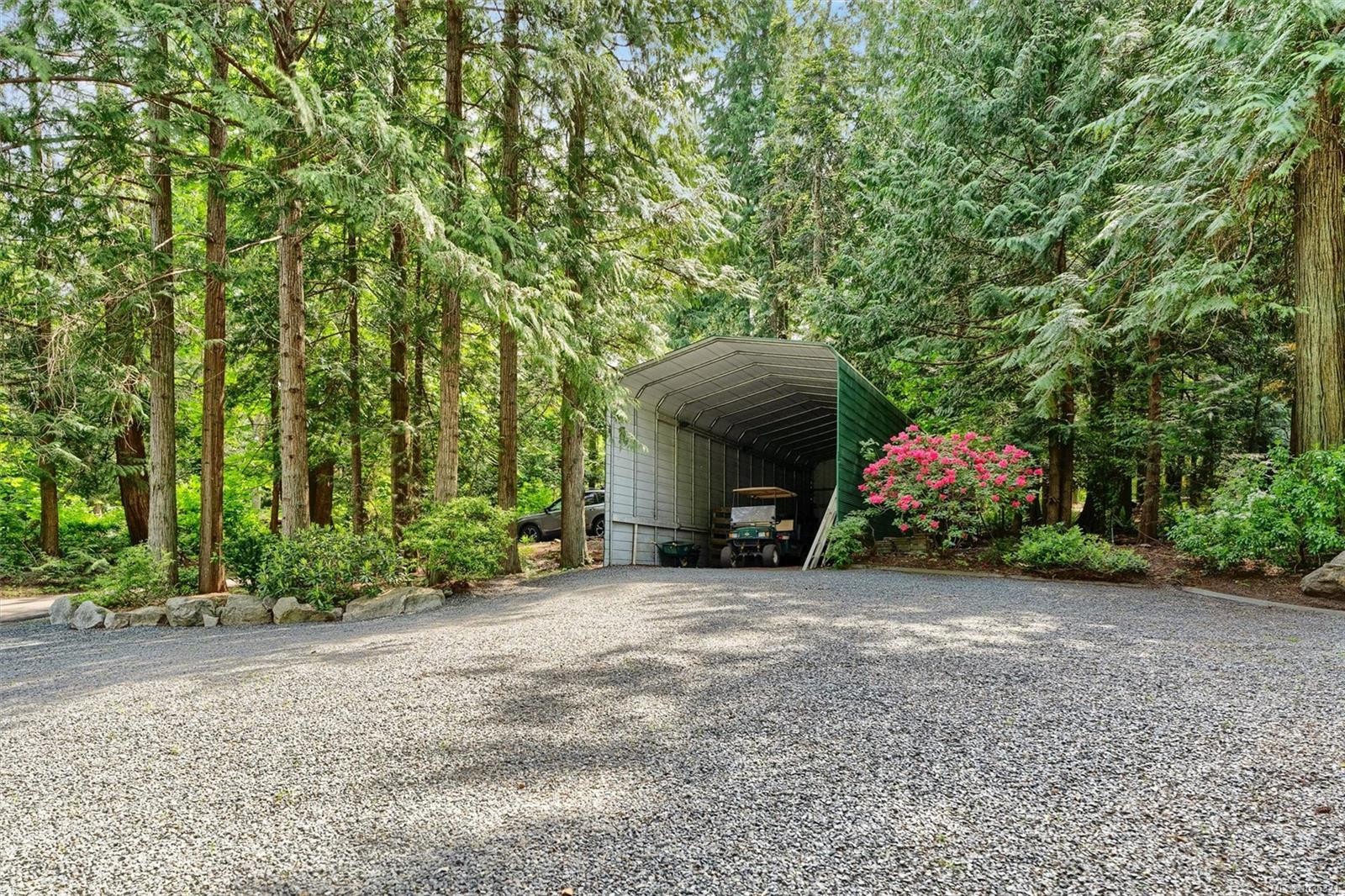960 Lands End End, North Saanich, BC