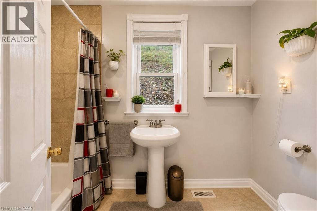 Virtually Staged - 1343 Hidden Valley Road, Burlington, ON - Indoor Photo Showing Bathroom