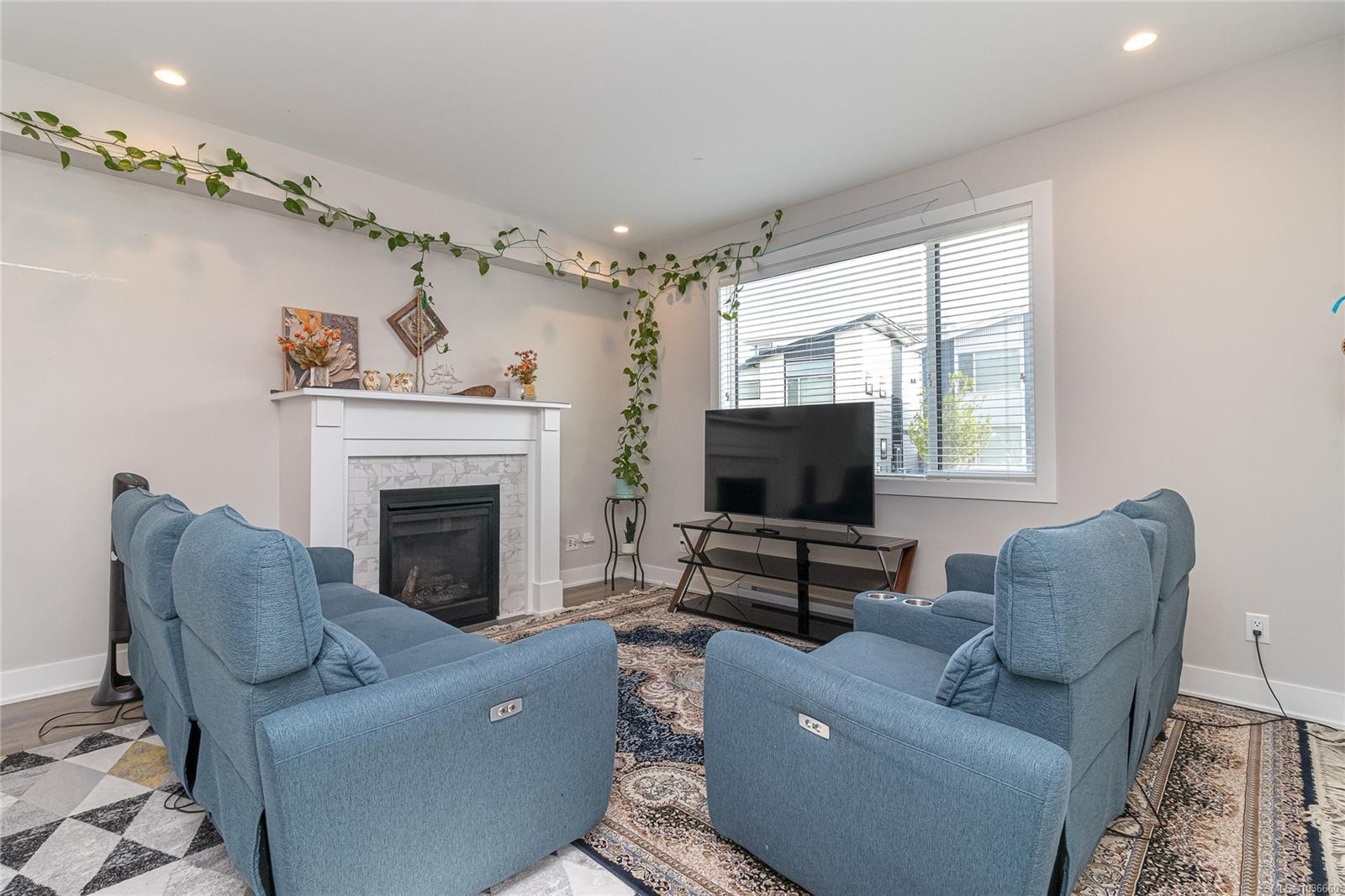 2716 Celestial Crt, Langford, BC