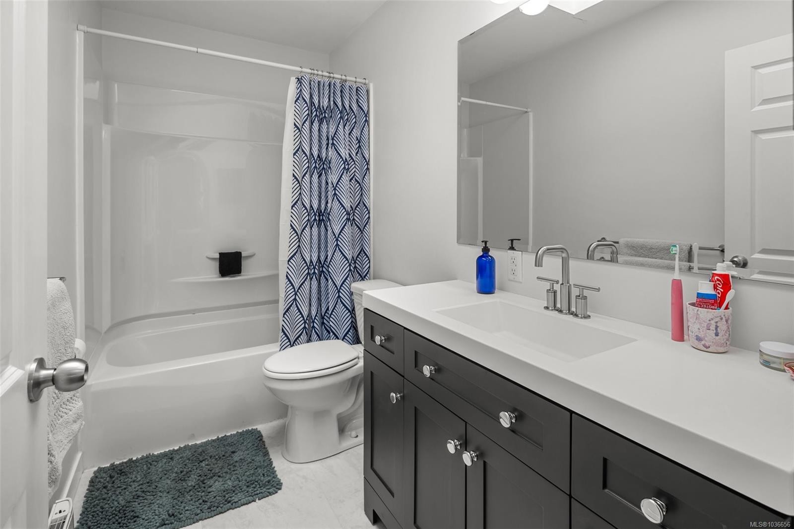 7147 Wright Rd, Sooke, BC - Indoor Photo Showing Bathroom