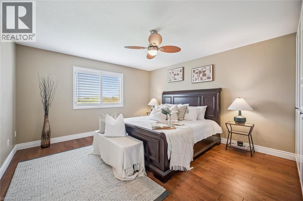 96 Hay Crescent, Cambridge, ON - Indoor Photo Showing Bedroom