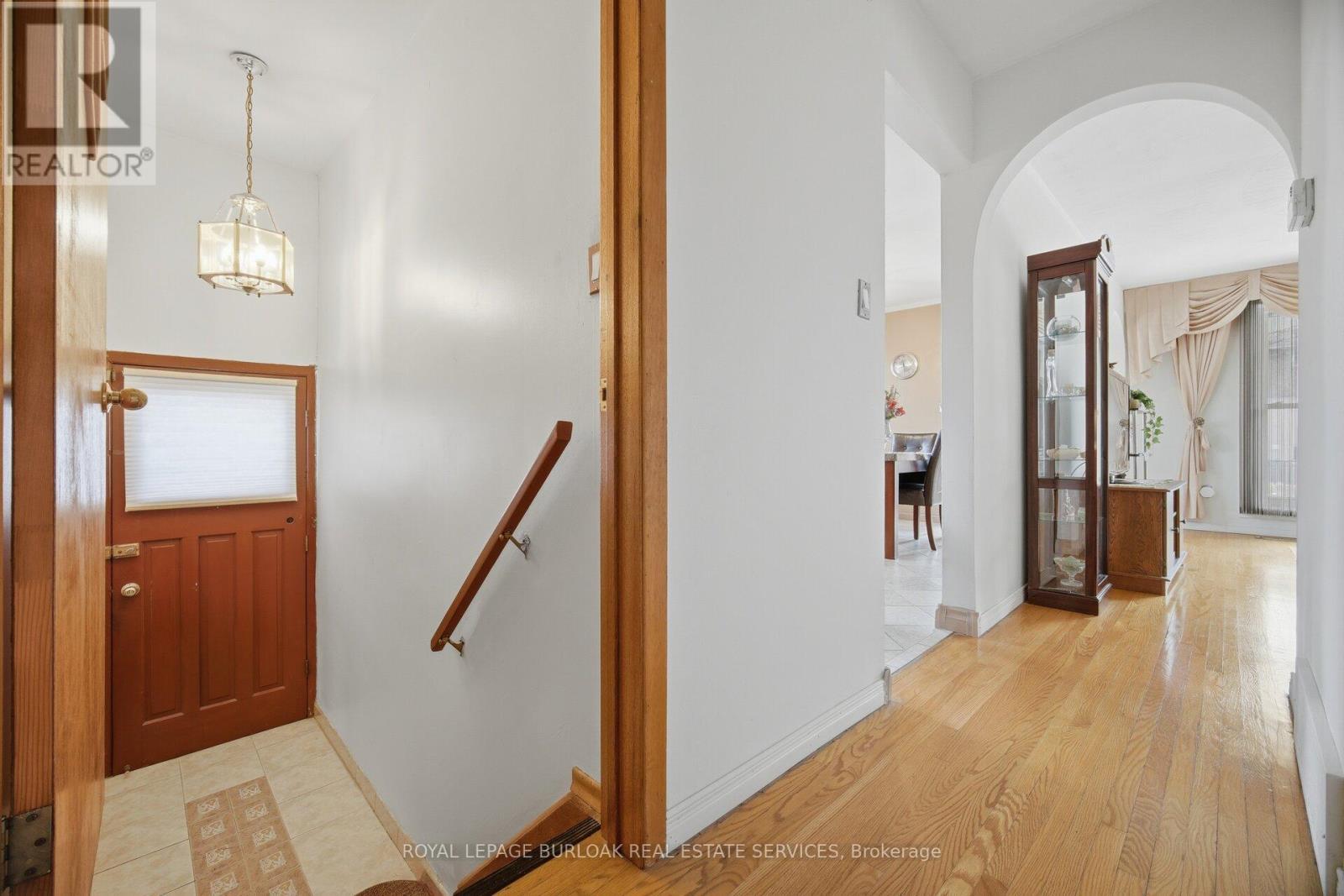 31 Summercrest Drive, Hamilton, ON - Indoor Photo Showing Other Room