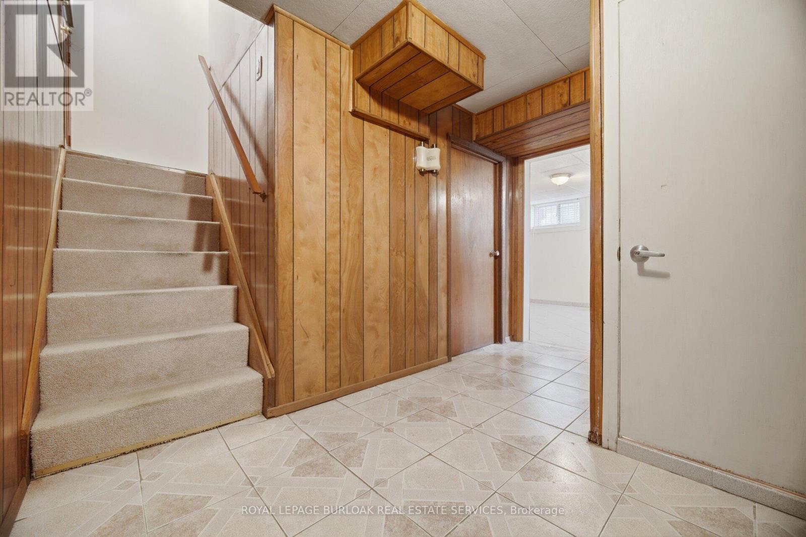 31 Summercrest Drive, Hamilton, ON - Indoor Photo Showing Other Room