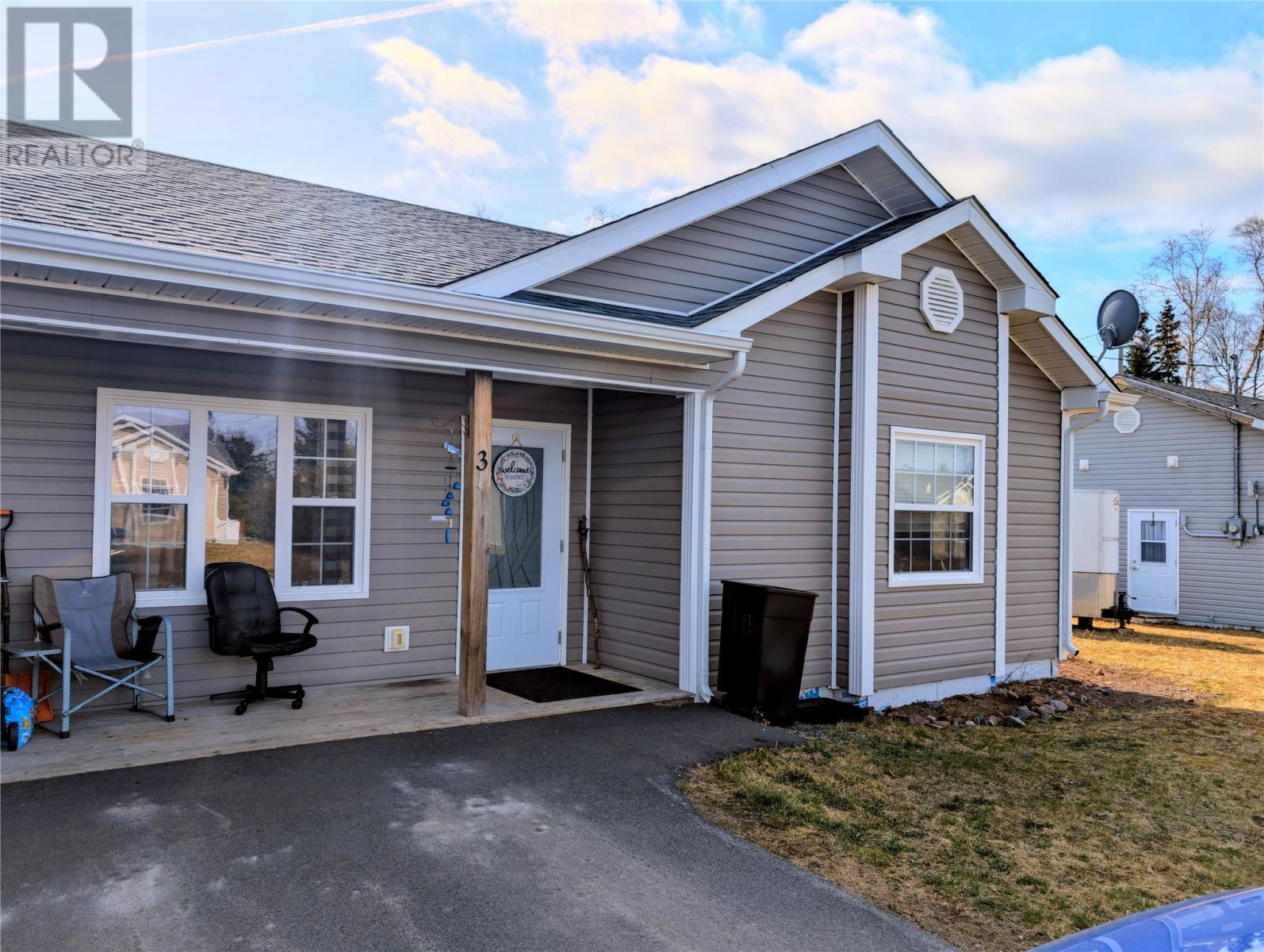 1-3 Murphy Crescent, Appleton, NL - Outdoor