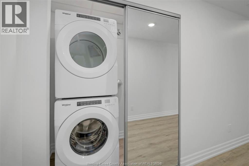 3320 Stella Crescent Unit# 116, Windsor, ON - Indoor Photo Showing Laundry Room