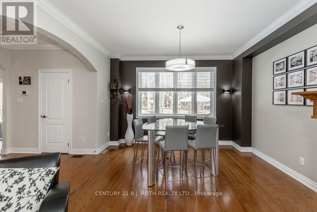 12 Lloyd Cook Drive E, Springwater, ON - Indoor Photo Showing Dining Room