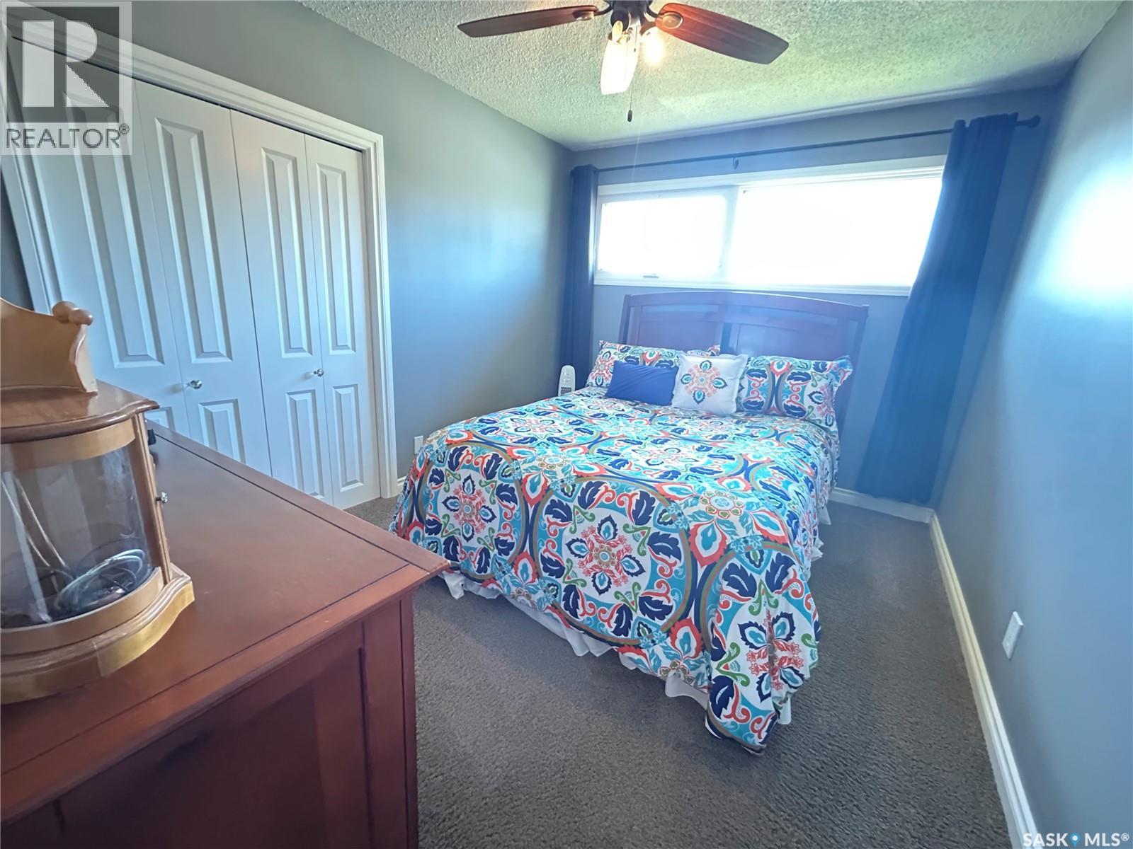 1613 Dieppe Crescent, Estevan, SK - Indoor Photo Showing Bedroom