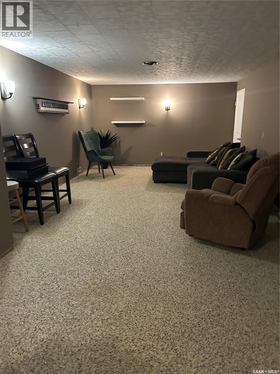 1613 Dieppe Crescent, Estevan, SK - Indoor