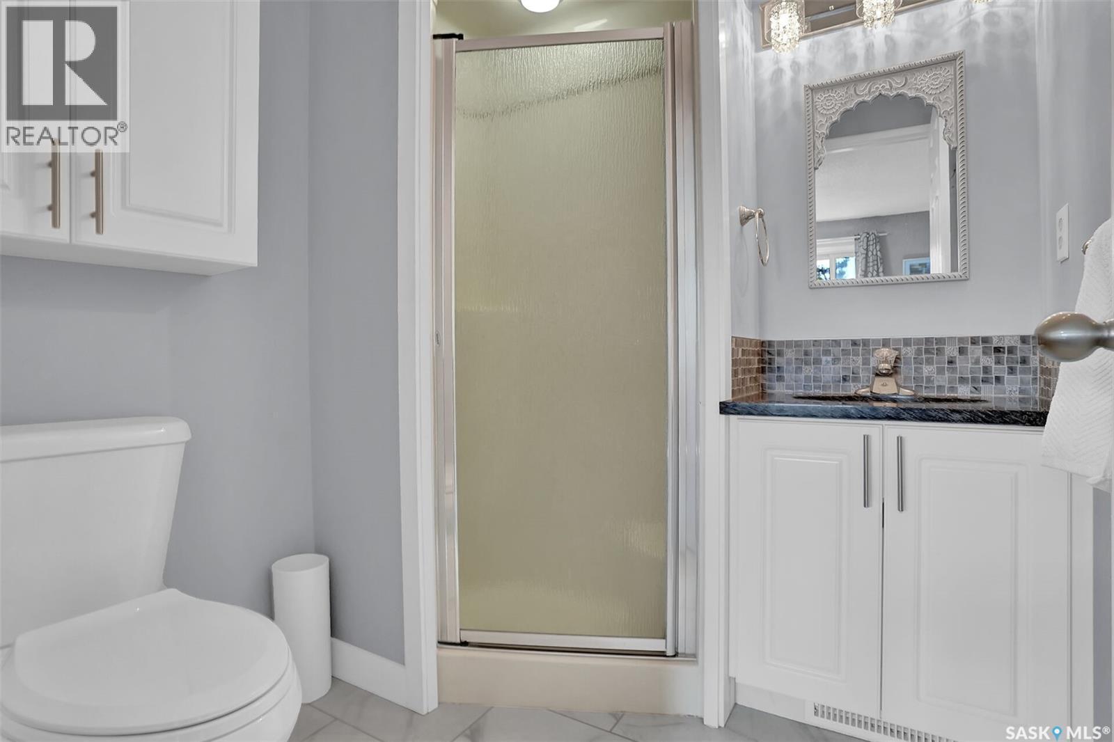 194 Plainsview Drive, Regina, SK - Indoor Photo Showing Bathroom