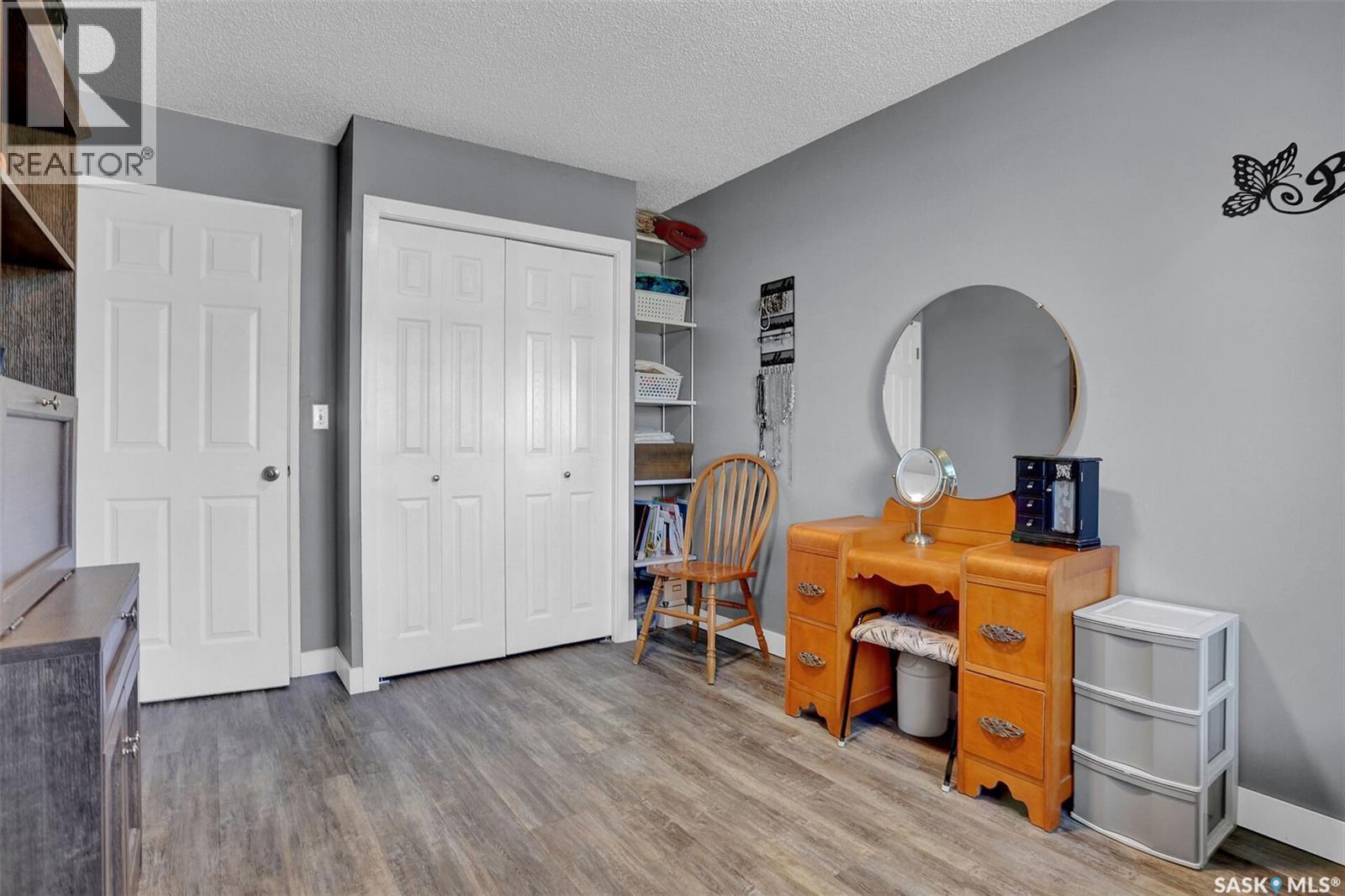 194 Plainsview Drive, Regina, SK - Indoor