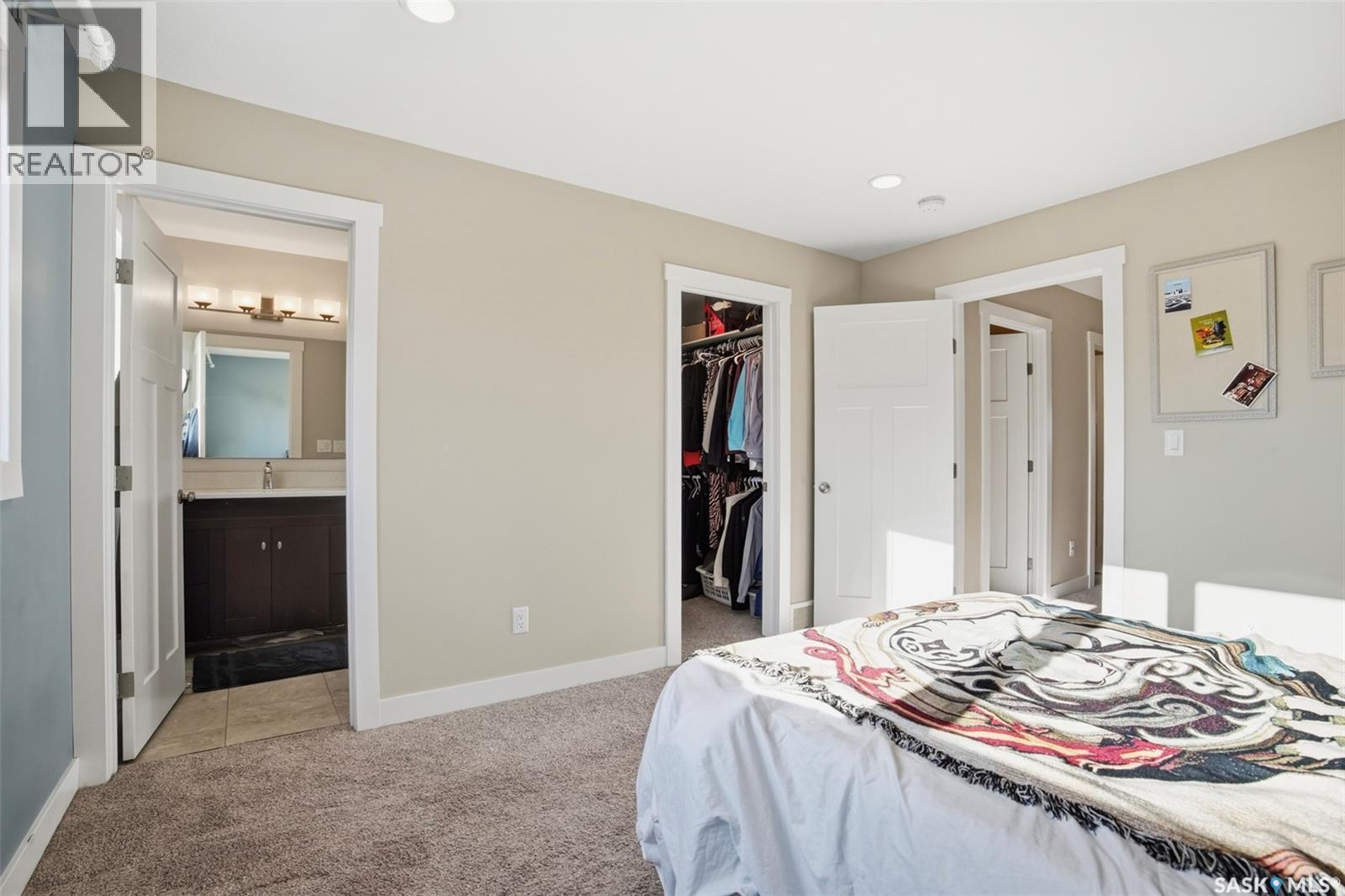 1409 2Nd Avenue N, Saskatoon, SK - Indoor Photo Showing Bedroom