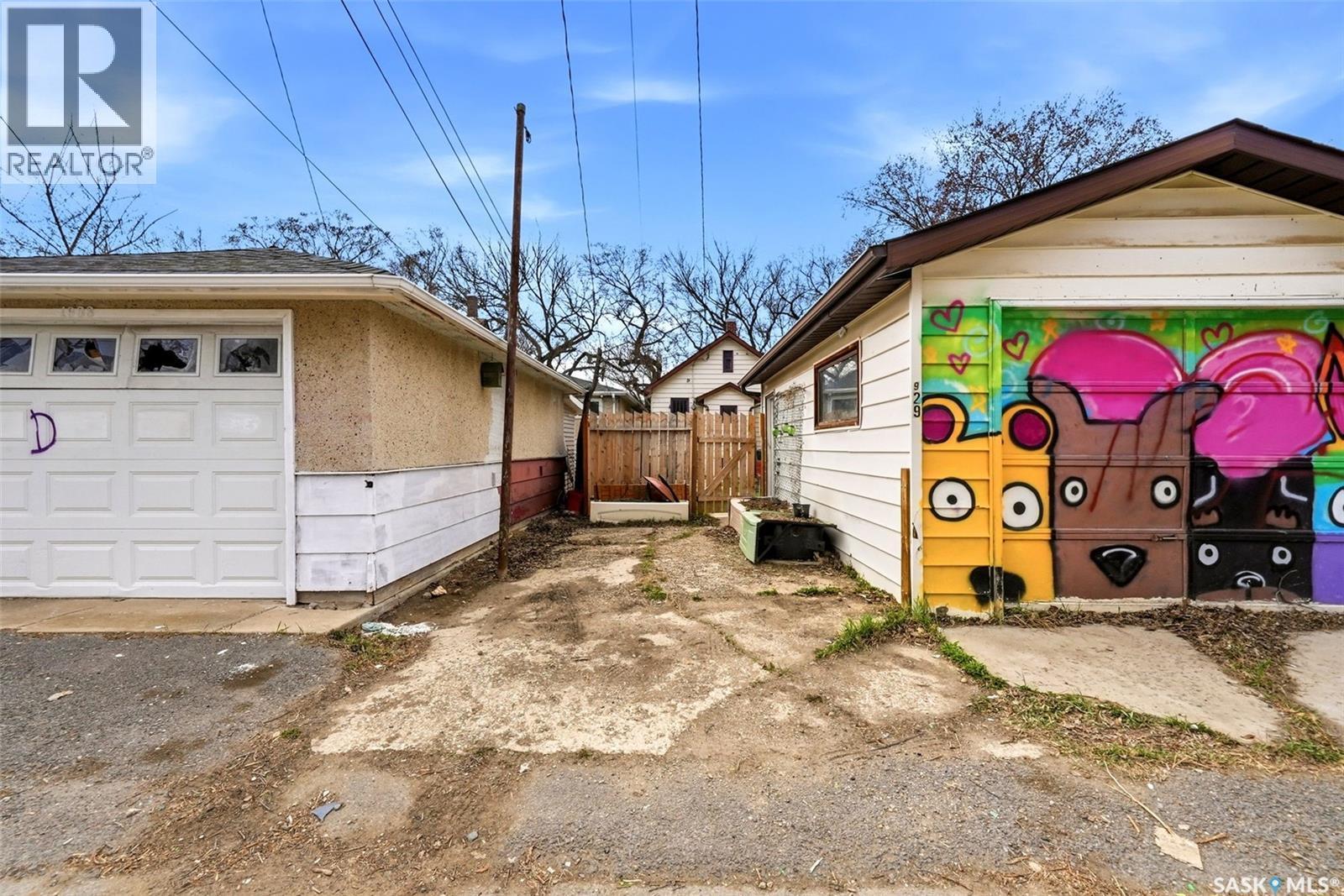 1929 Toronto Street, Regina, SK - Outdoor