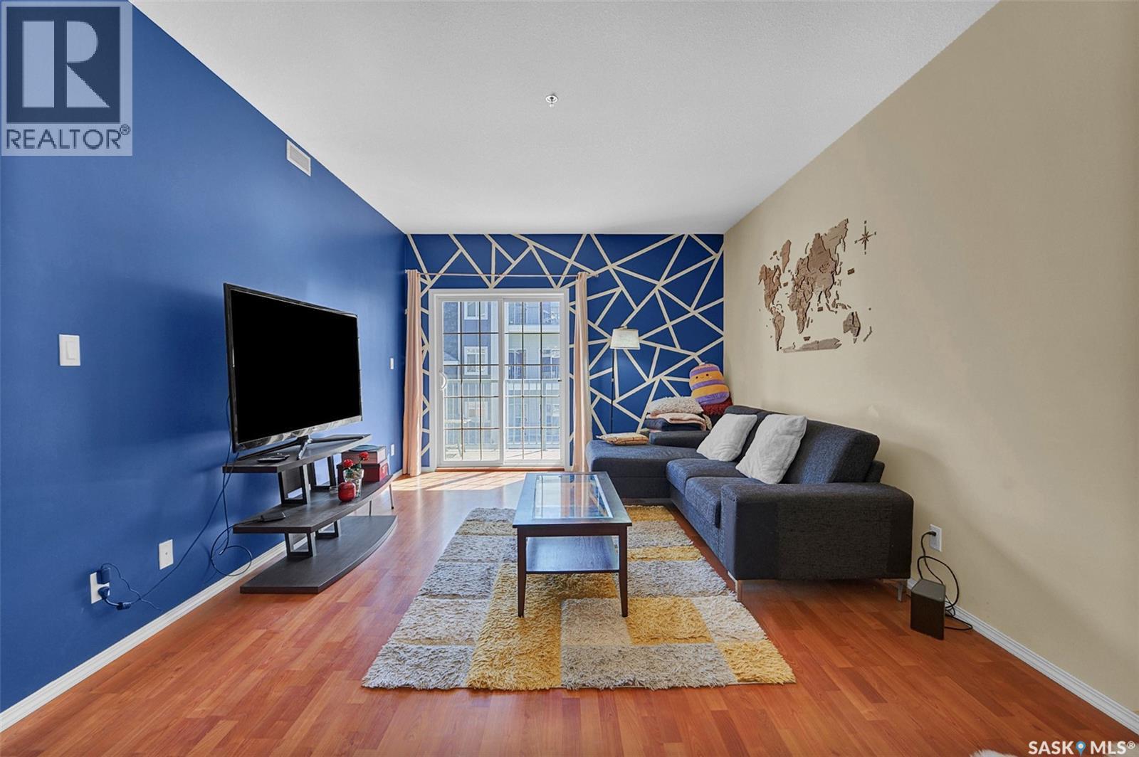 307 333 Nelson Road, Saskatoon, SK - Indoor Photo Showing Living Room